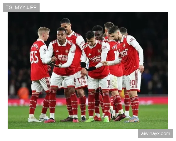 特罗萨德伪九号与边锋角色切换的战术多样性解析