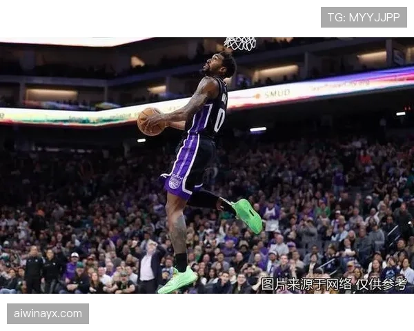 爱德华兹比上季更靠单打 拉开换防后卫提升效率