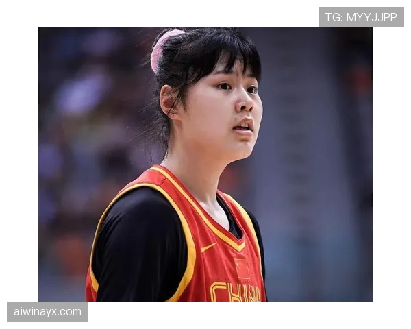 李月汝下班去咖啡店，点的那杯名字比我月薪还长