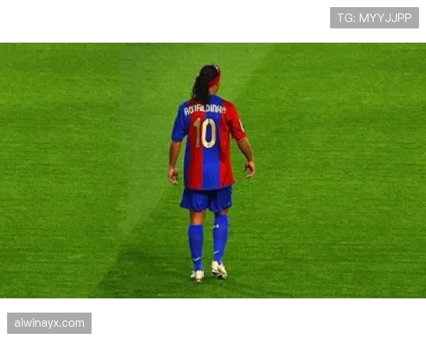 小罗退役后还在夜店蹦到凌晨？这体力是喝红牛续的还是当年没耗完？